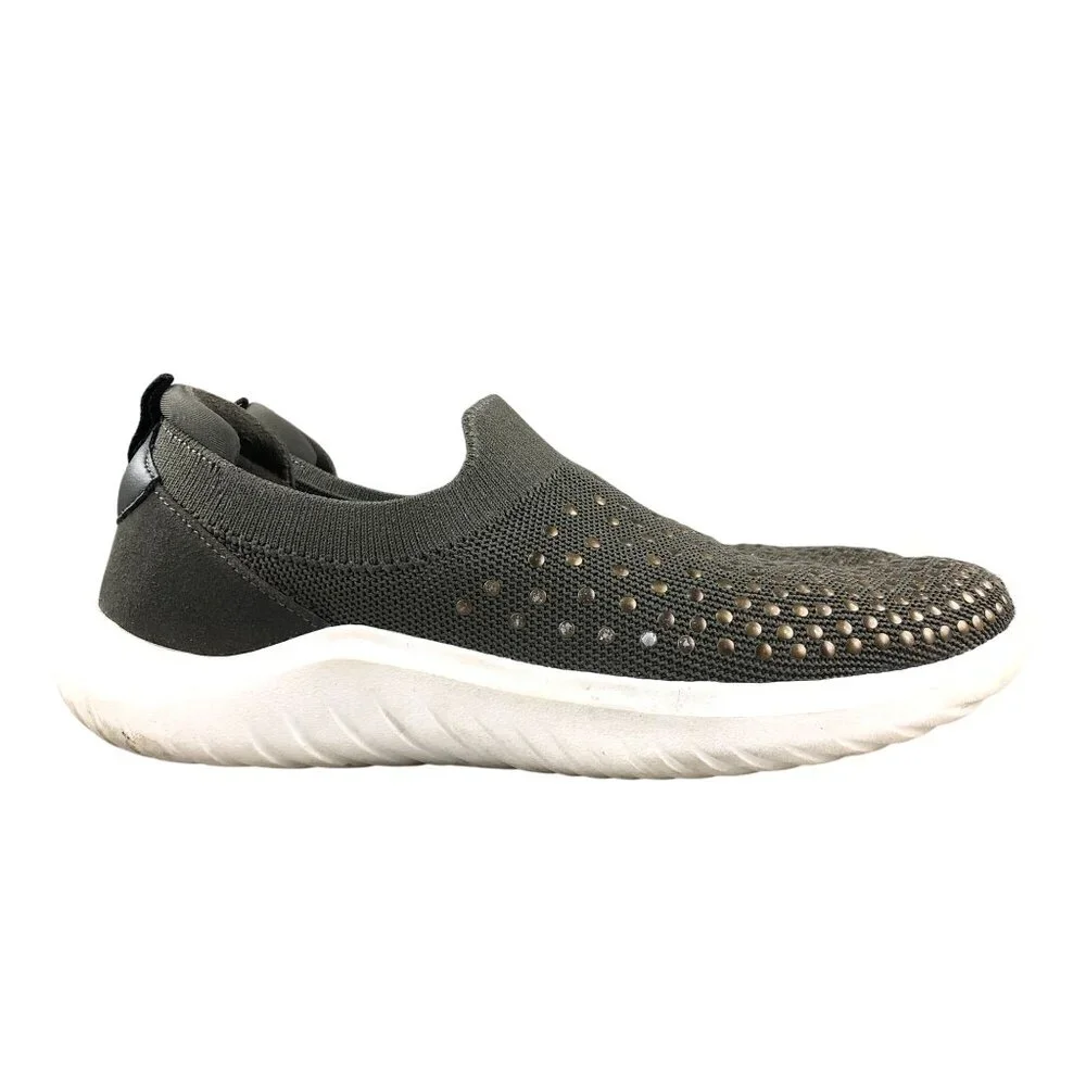 Clarks Women's Size 7.5M Nova Grove Green Embellished Slip On Loafers Sneakers